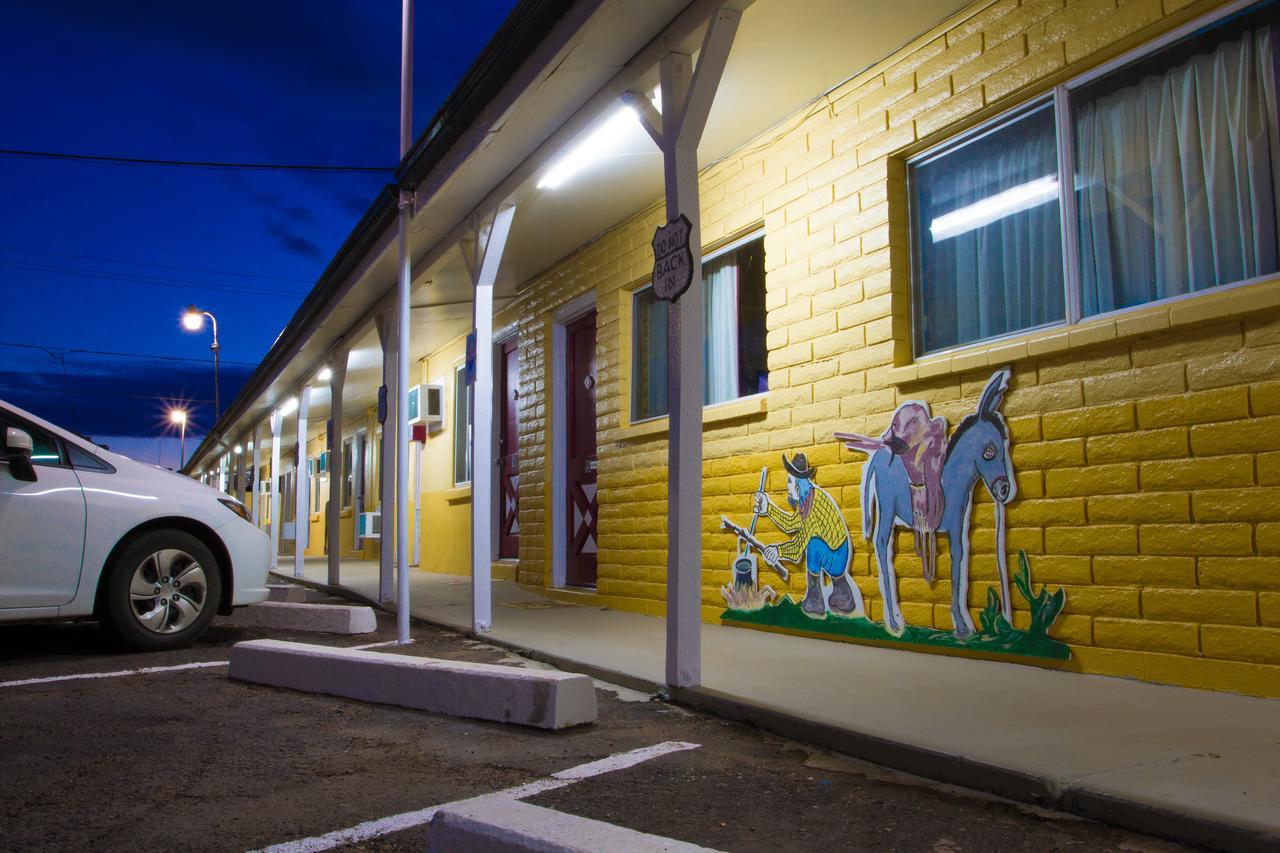 Brad'S Desert Inn Holbrook Kültér fotó